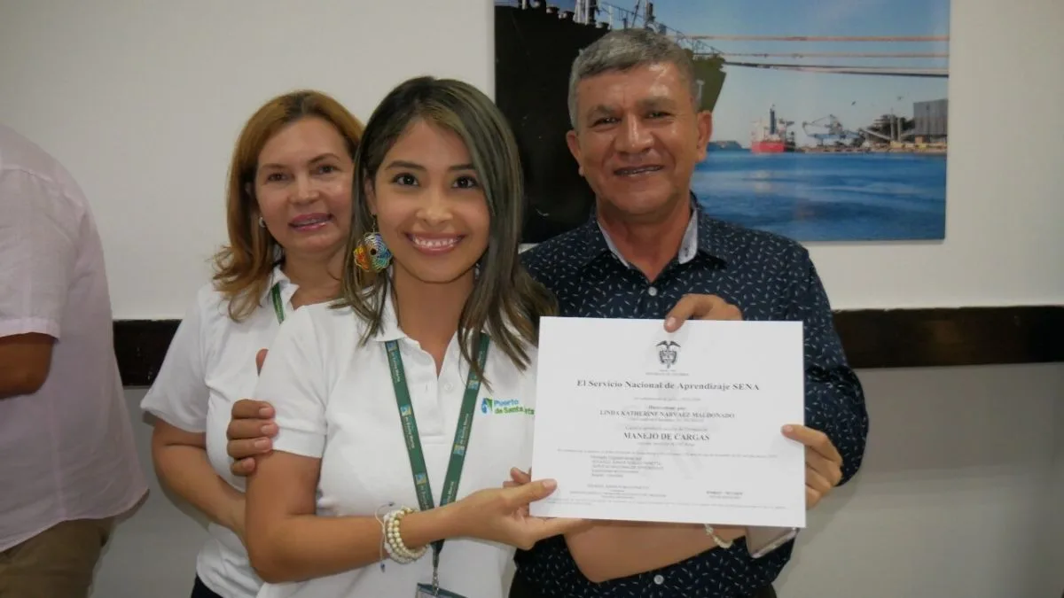 empleados-puerto-santa-marta-certificacion