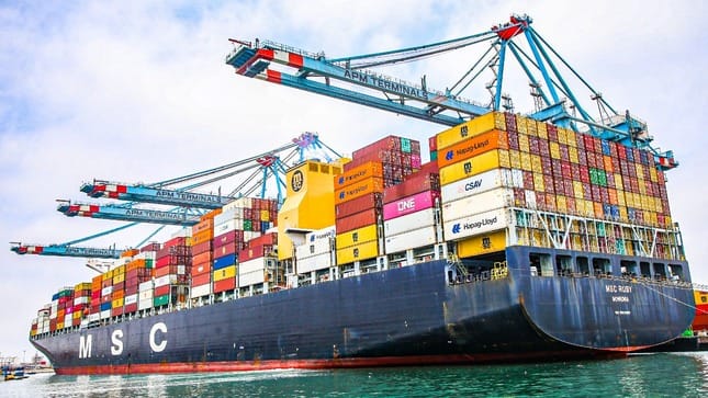 BID asegura que la desaceleración de las exportaciones de América Latina y el Caribe se consolida