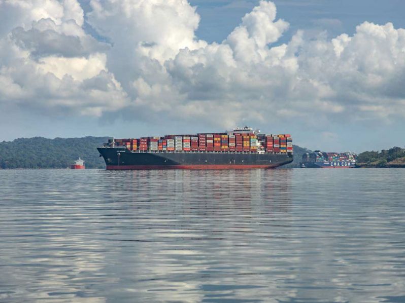 Canal de Panamá modifica Cargo por Agua Dulce con reducción de aproximadamente 50% en la tarifa variable