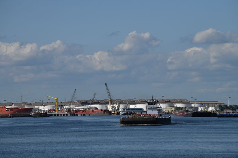 Los principales puertos del mundo podrían quedar inutilizables en 2050 por el cambio climático -estudio