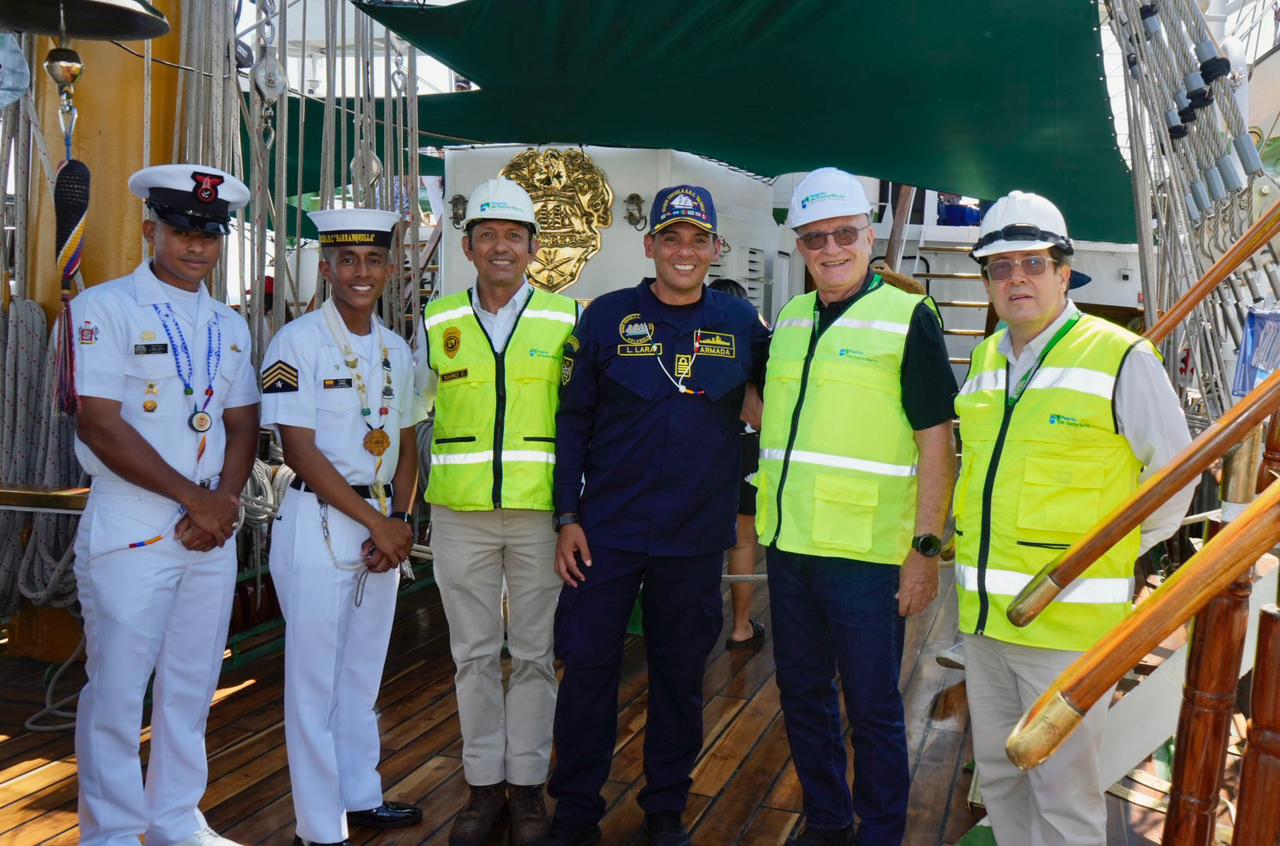 Coordinación del puerto de Santa Marta y el Buque Escuela ARC Gloria para la celebración de los 500 años de Santa Marta.