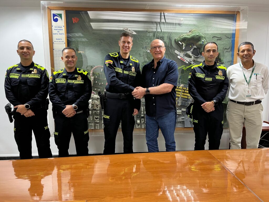 Brigadier General realiza visita estratégica a las instalaciones del Puerto de Santa Marta