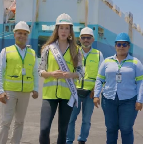 Sofía Donado visita el Puerto de Santa Marta y promete llevar el nombre de la ciudad a Miss Universe 2025 en Tailandia